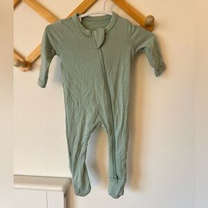 ✨ Kyte Baby Bamboo Footie Zip Romper — Sage Green, Preemie Size 🌿🤍